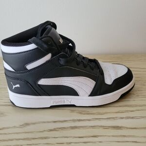 PUMA Rebound Layup Sneaker size 7